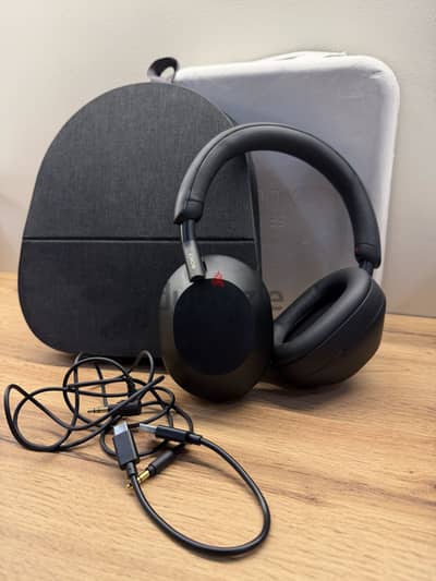 Sony WH-1000XM5 – Excellent Condition, Full Accessories