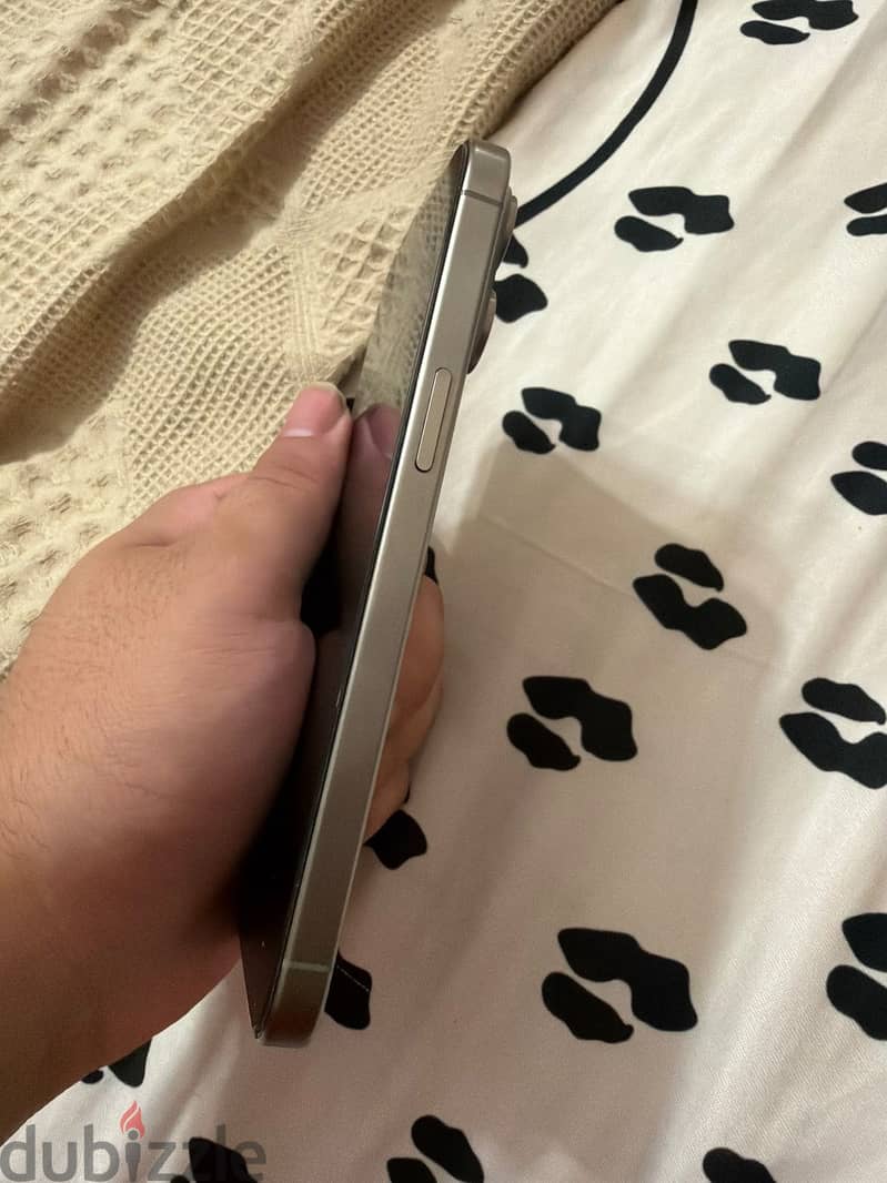 Apple - iPhone 15 Pro Max 4