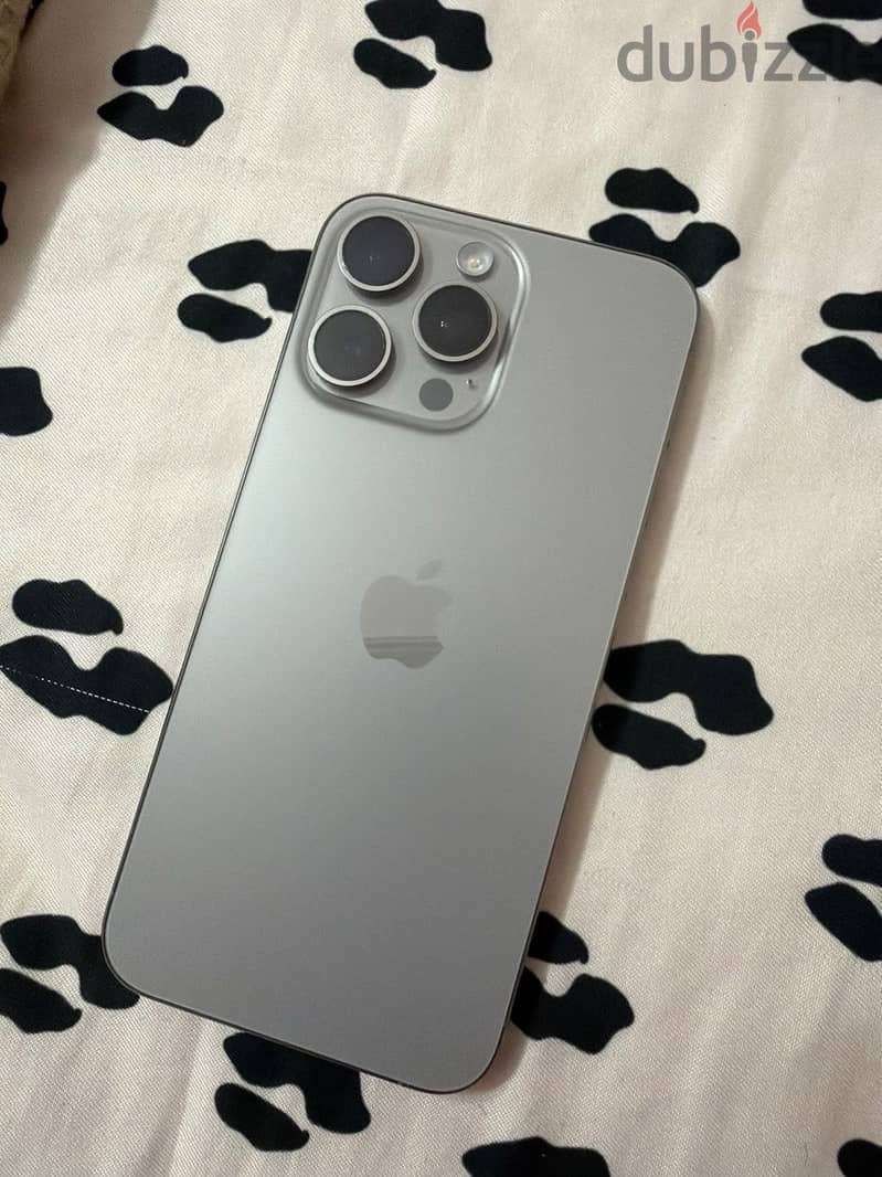 Apple - iPhone 15 Pro Max 5