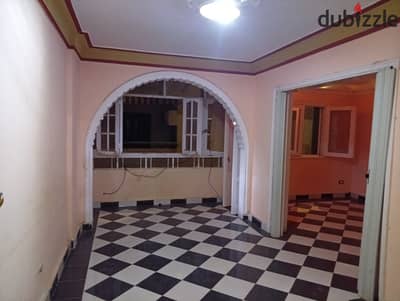 Apartment 100 m for sale, super lux finishing, all facilities available: water, electricity, and natural gas. 3 bedrooms, reception area with two pieces, kitchen, bathroom. The second floor is accessible by a very comfortable staircase in Alexandria, Al-Agami, kilo 21, in the iron and steel housing area, in a very distinctive location.