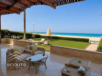 اخر شاليه صف اول بحر للبيع في Blue blue العين السخنه متشطب بالكامل High end دقايق من الــ Pools والخدمات اقل من سعر الماركت بالقرب من بورتو Ain sukhna