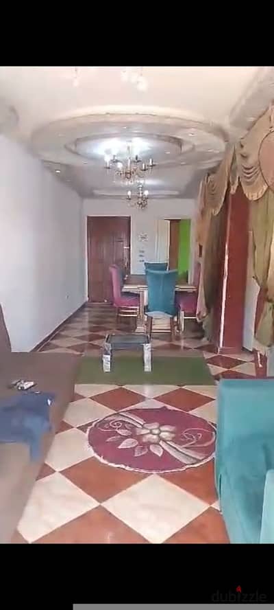 شقة مفروشة فرش هاي لوكس للايجار السنوي اسره أو عريس أو طالبه أو شركة 3 غرف نوم ريسبشن قطعتين مطبخ حمام الدور التامن علوي يوجد جميع المرافق مياه وكهرباء واسانسير بالإسكندرية العجمي الكيلو 21 بشاطئ النخيل بموقع متميز جدا