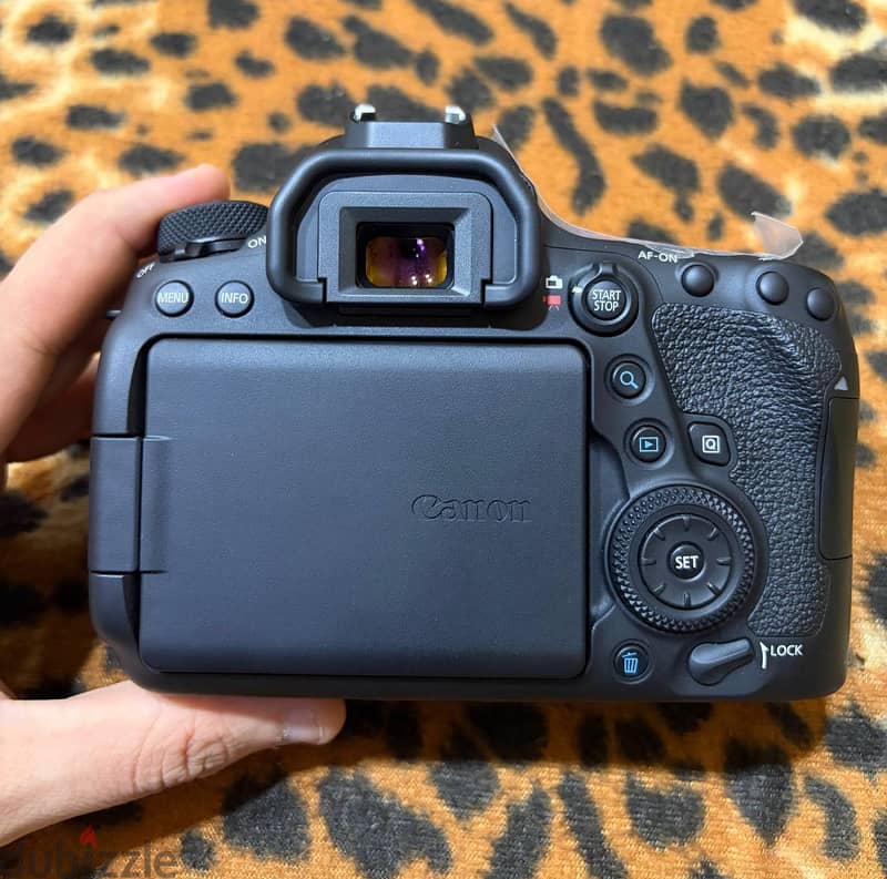 canon 6d mark 2 1