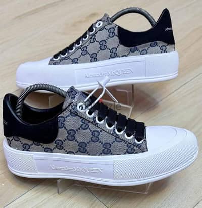 Alexander McQueens. Mirror. Size 43