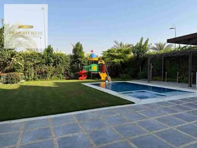 Receive immediately a palace for sale in the first compound in front of Al Rehab, minutes from the ninety