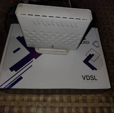 راوتر we Vdsl حالة ممتازة بالكرتونة