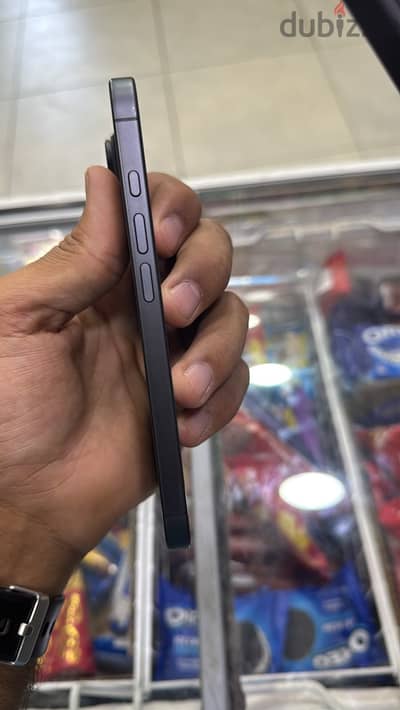 آيفون ١٧