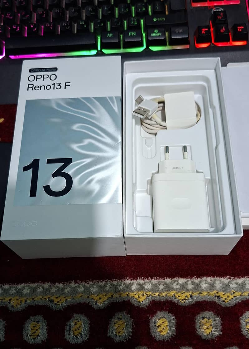 OPPO Reno13 F 4G 3