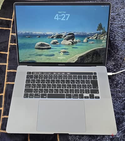 Mac book pro 16 inches كالجديد ام يستخدم وارد اليابان