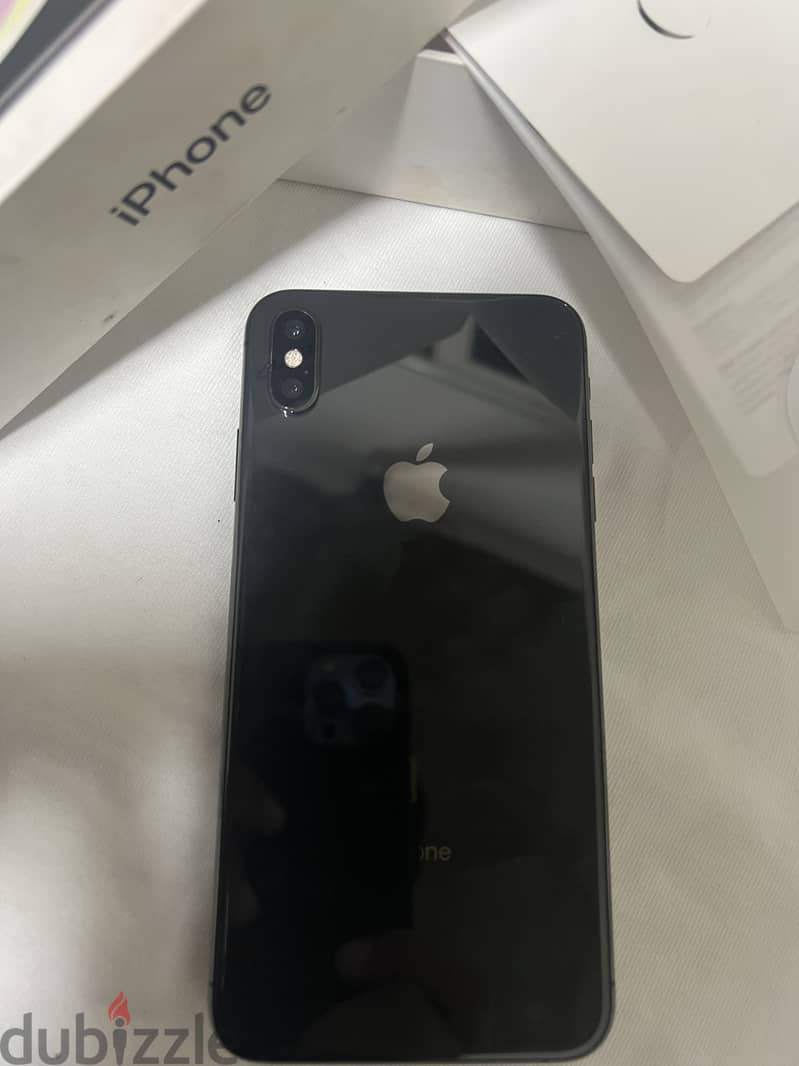 Apple - iPhone XS Max 2