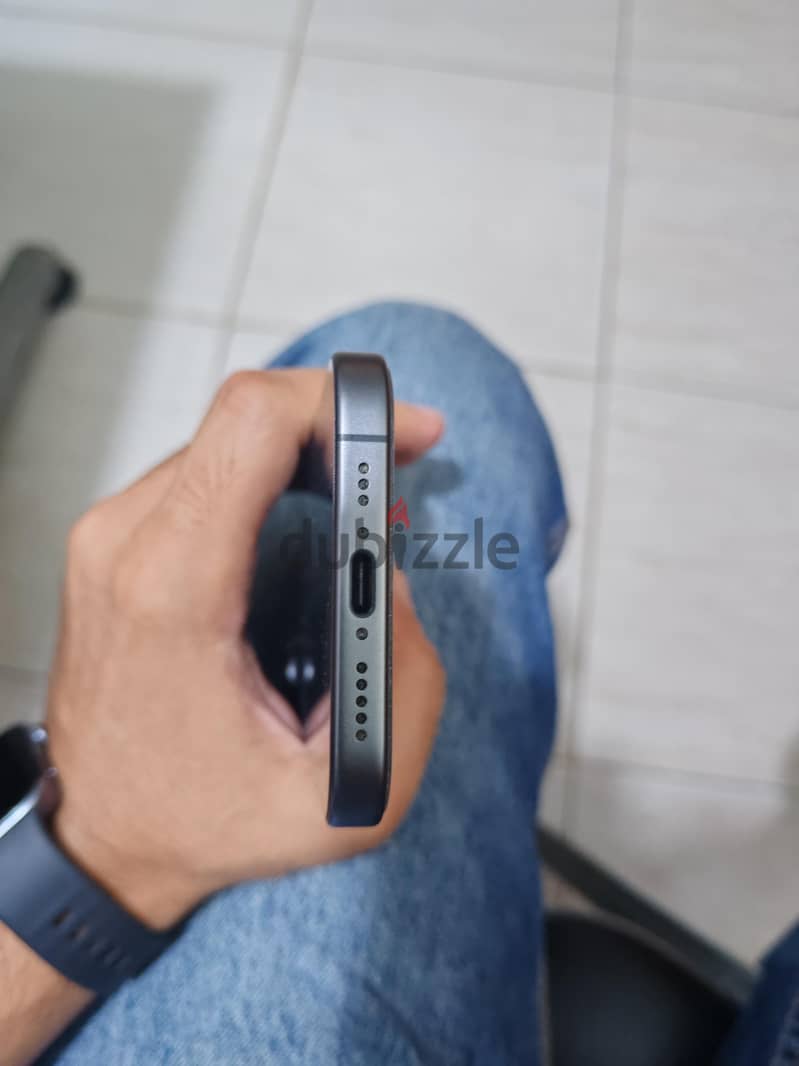 Apple - iPhone 17 4