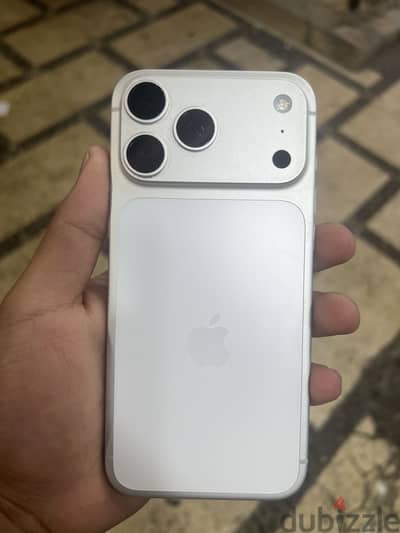آبل - آيفون 17 برو ماكس