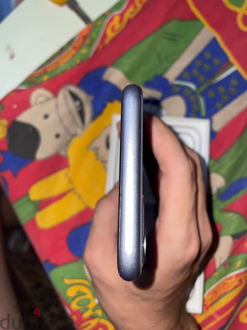 Apple - iPhone 11 2