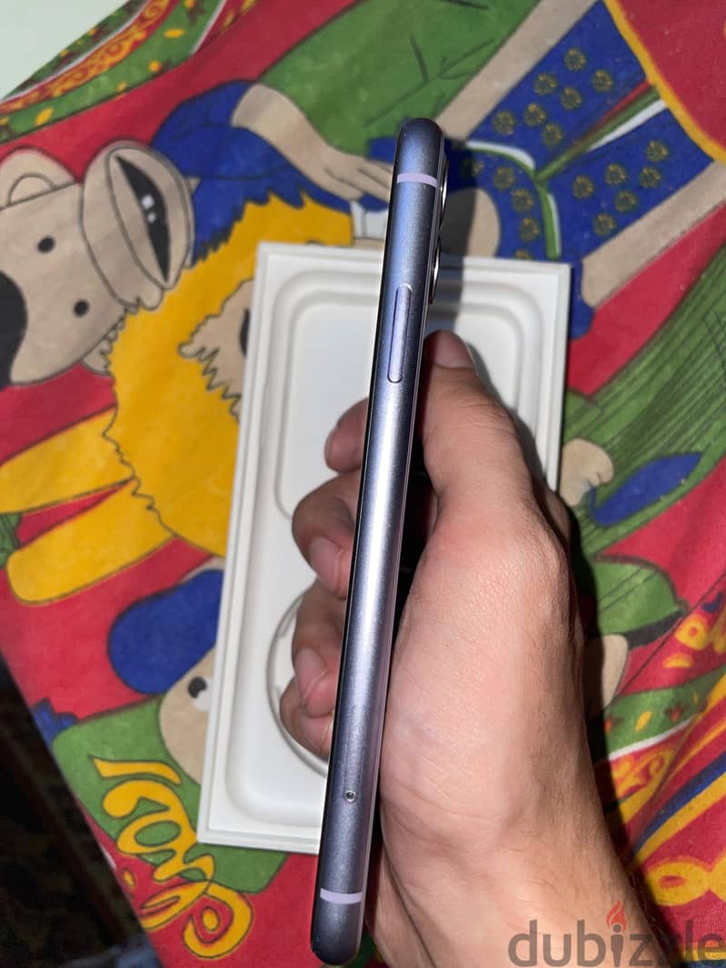 Apple - iPhone 11 4