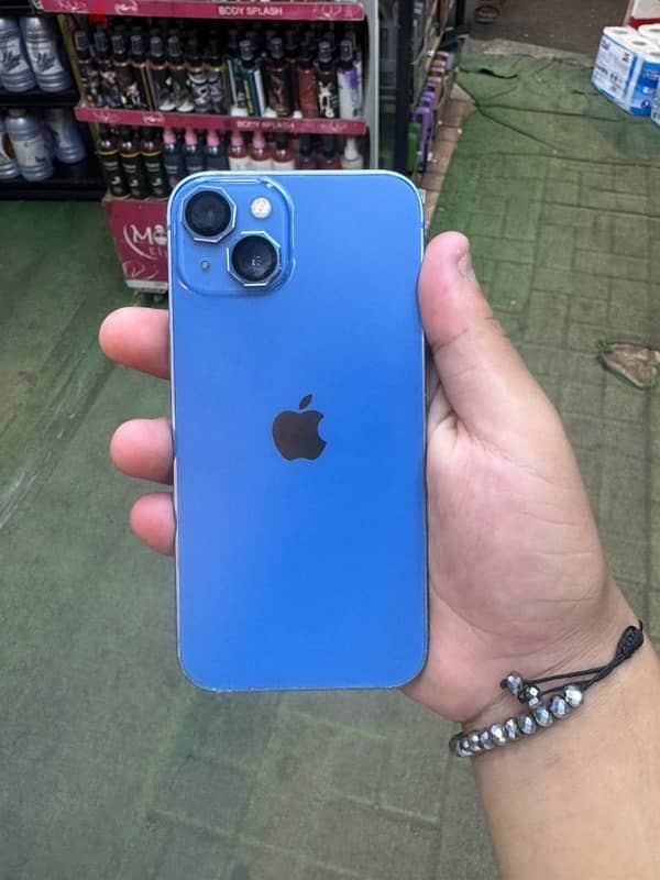 iPhone 13 3