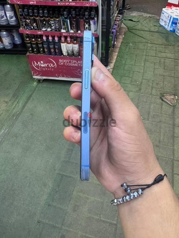 iPhone 13 6