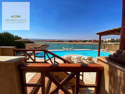 شاليه متشطب بالتكييفات في الجونه علي ڤيو مارينا ديراكت باقل من سعرها لضروره البيع