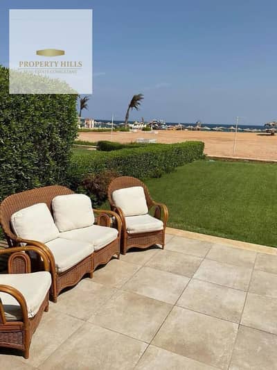Villa for sale in ready-to-move-in hills, first platform on the beach with installments