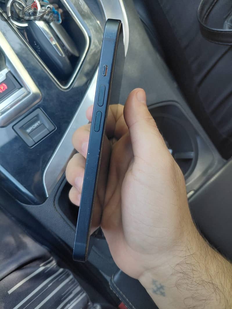 Apple - iPhone 14 2