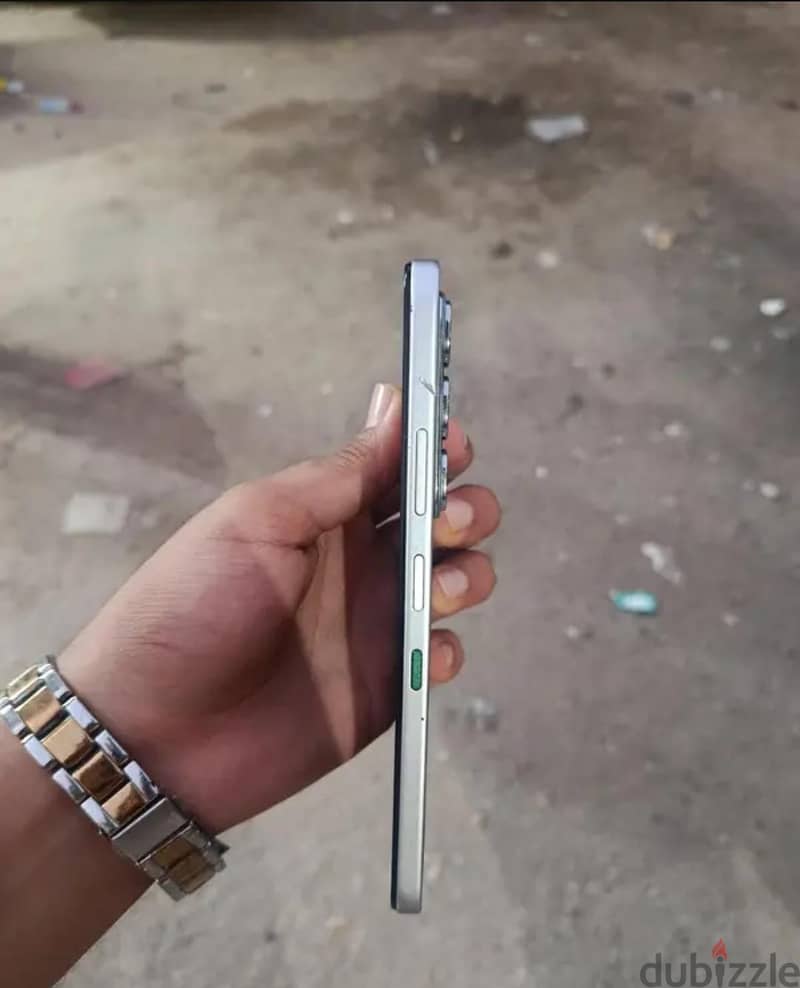 Infinix hot 60i 3