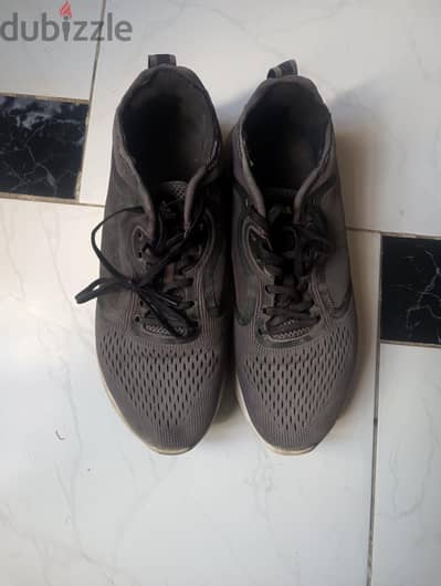 كوتشي adidas أصلي مقاس ٤٥