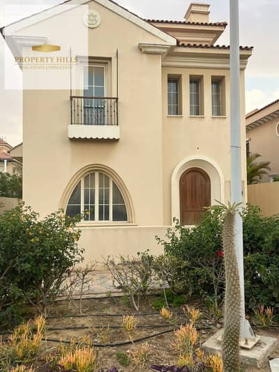 Receive immediately required 1,050,000 cash in Hyde Park in installments over 9 years at less than market price