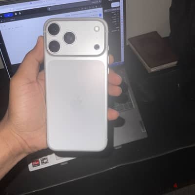 Apple - iPhone 17 Pro Max