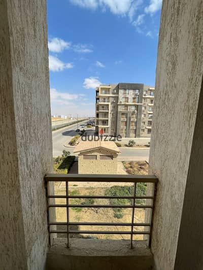 For sale a great apartment in Compound Dar Misr Al-Andalus New Cairo directly on the southern Ninety and in front of the Hyde Park Compound and a minute from the American University 130m North