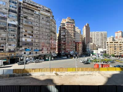 شقة للبيع 190م - سيدى بشر (  شارع عبدالسلام عارف ) بسعر 4,750,000 ج كاش