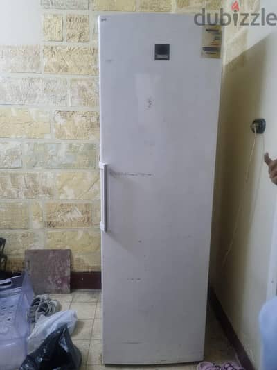 Get Zanussi freezer all in good condition in reasonable price.