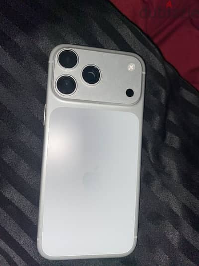 Apple - iPhone 17 Pro Max
