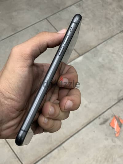 Apple - iPhone 11