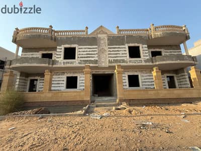 Villa for sale in West Golf 1000 meters land two apartments Villa for sale in West Golf 1000 meters land two apartments
