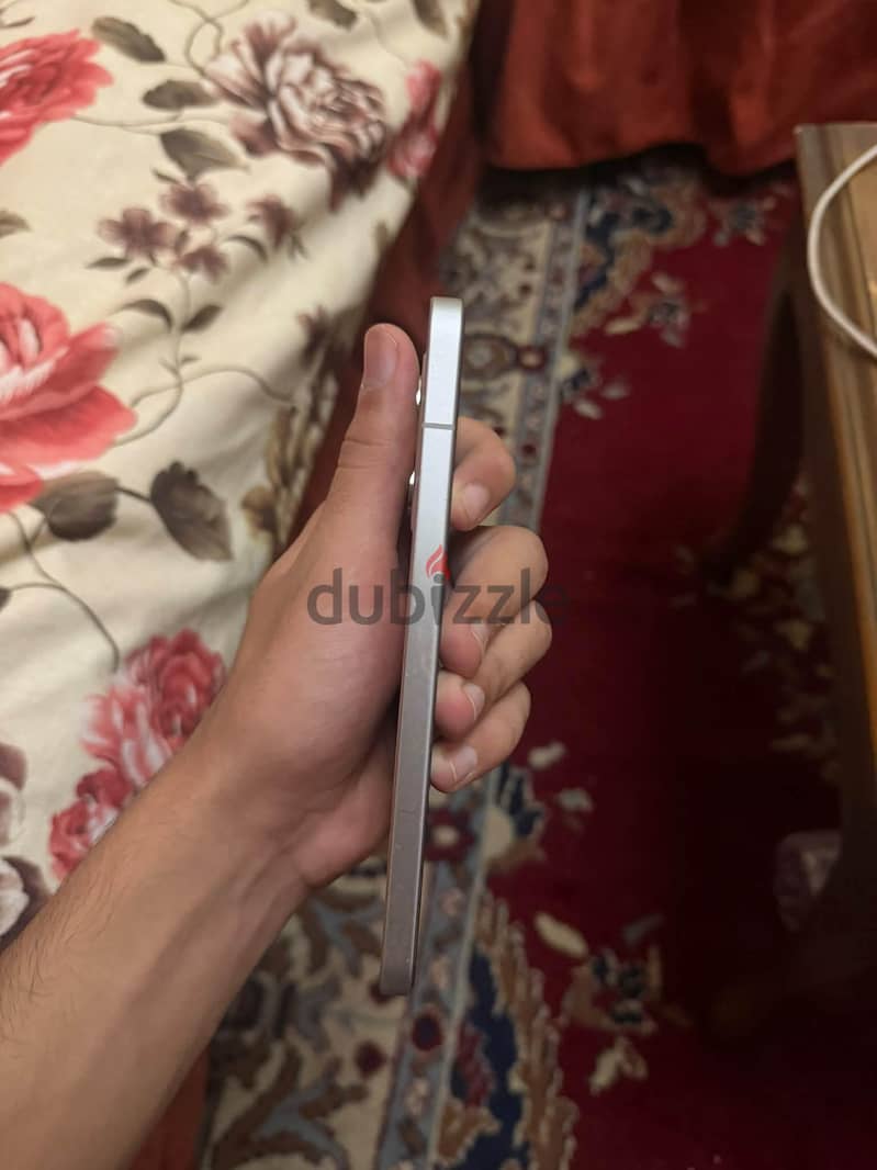 OPPO Reno13 3
