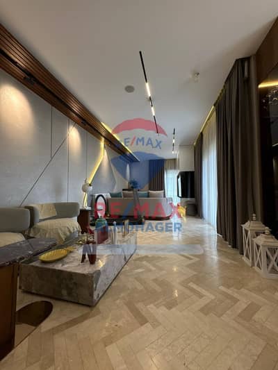 بنتهاوس فاخر للبيع في أيوَن – تشطيب كامل ونظام Smart Home