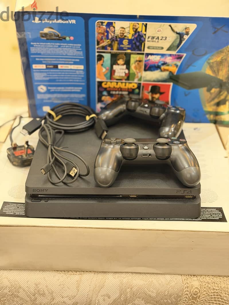 PS4 Slim 5