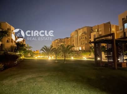 إطلالة على اللاندسكيب، مفروشة بالكامل، شقة ١٥٧ متر للإيجار في كمبوند ذا فيليج جيت The Village Gate التجمع الخامس القاهرة الجديدة، بالقرب من AUC