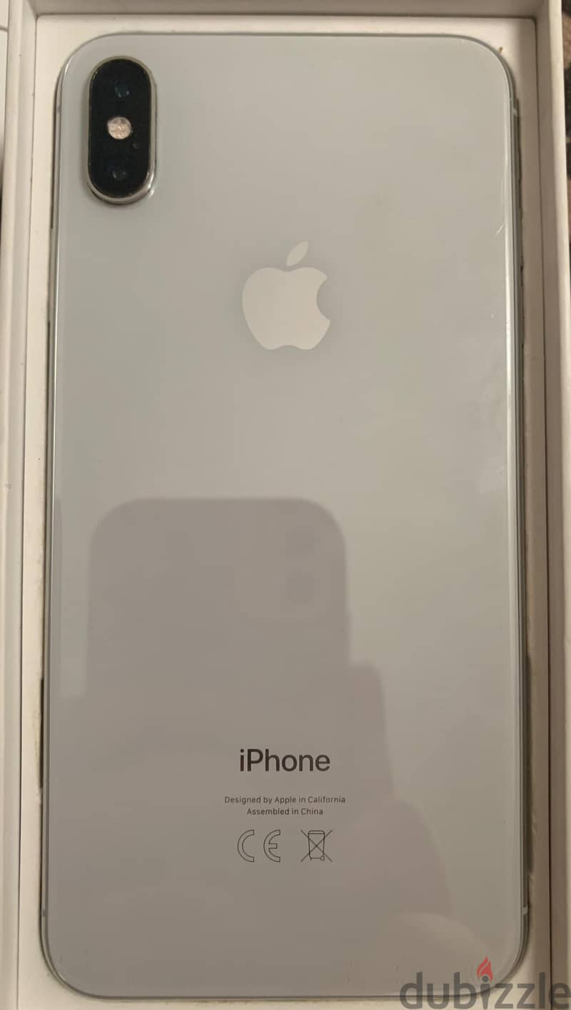 Apple - iPhone XS Max 1