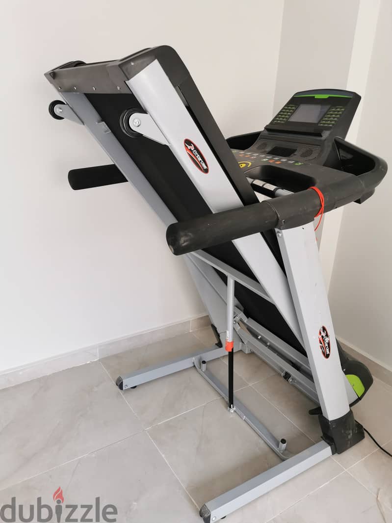 Entercise pro Treadmill 4