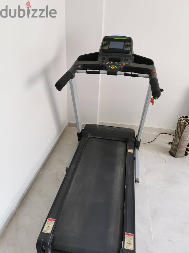 Entercise pro Treadmill 9