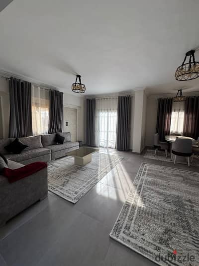 Furnished apartment for rent, ultra super lux, 7th district, 3rd floor, with an elevator