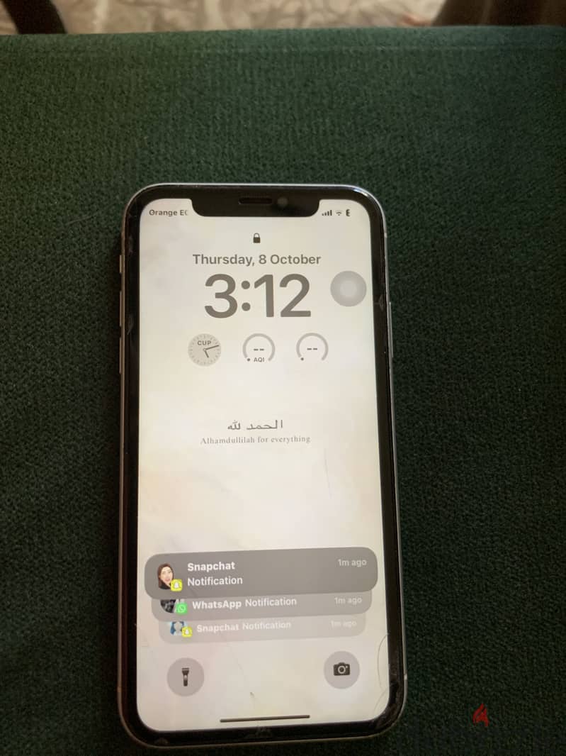 Apple - iPhone XR 1