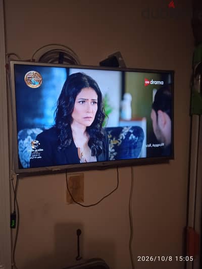 بيع شاشة مستعملة  بحالة جيدة جدا استعمال خفيف