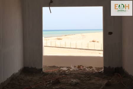 امتلك شقة 89 متر غرفة وصالة بإطلالة بانورامية على البحر الأحمر