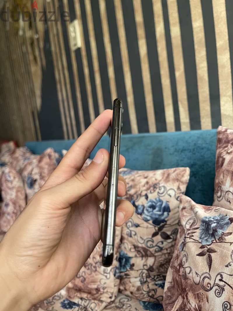 iPhone 11 pro 2