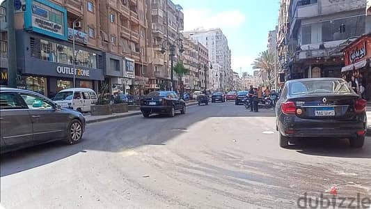 شقة لقطة اول قاعدة بيطاش برج دور اول ٢ اسانسير مساحة ١٥٠متر ٣غرف