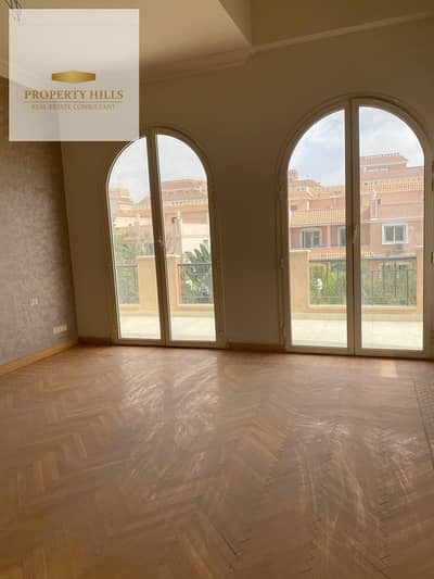 Villa for sale on the Suez Road directly, immediate delivery for sale with a down payment of 25% on a comfortable payment period in Cleopatra