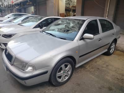 سكودا أوكتافيا 2000