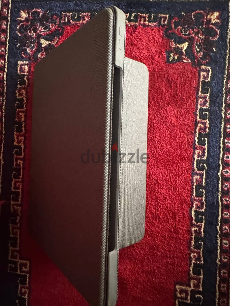 logitech combo touch 12.9 inch 3