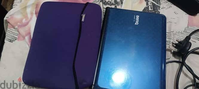 لاب توب Benq لون ازرق وكيبورد ابيض